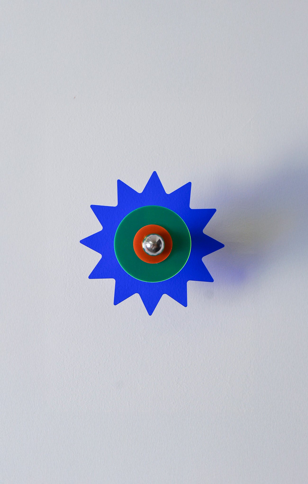 Rayon vert studio patères coloré