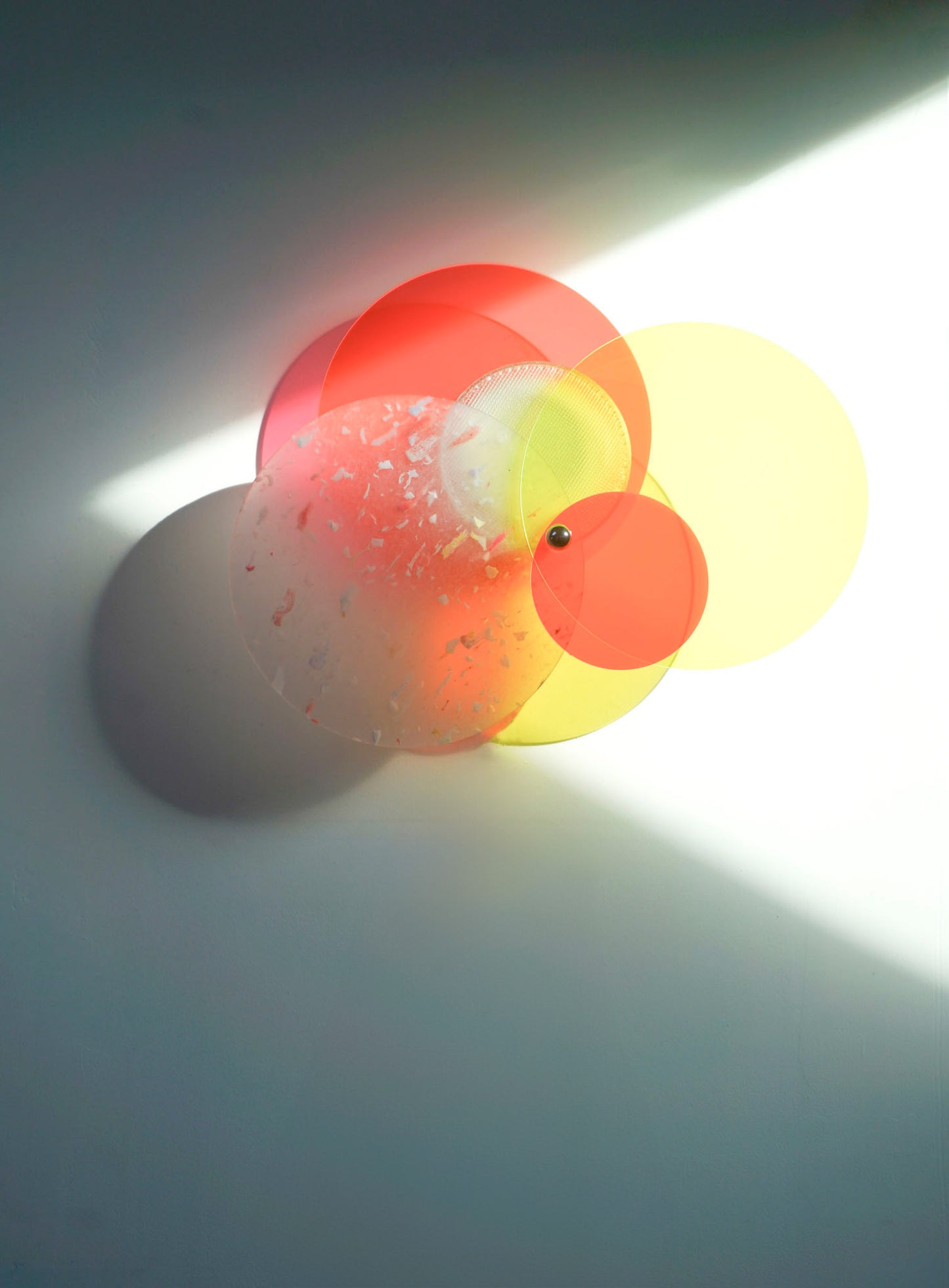 Lampe Halo Applique colorée en plastique recyclé
