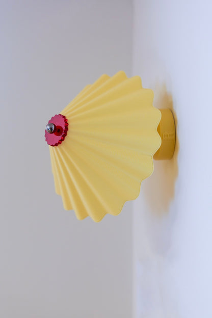 applique parasol jaune beurre