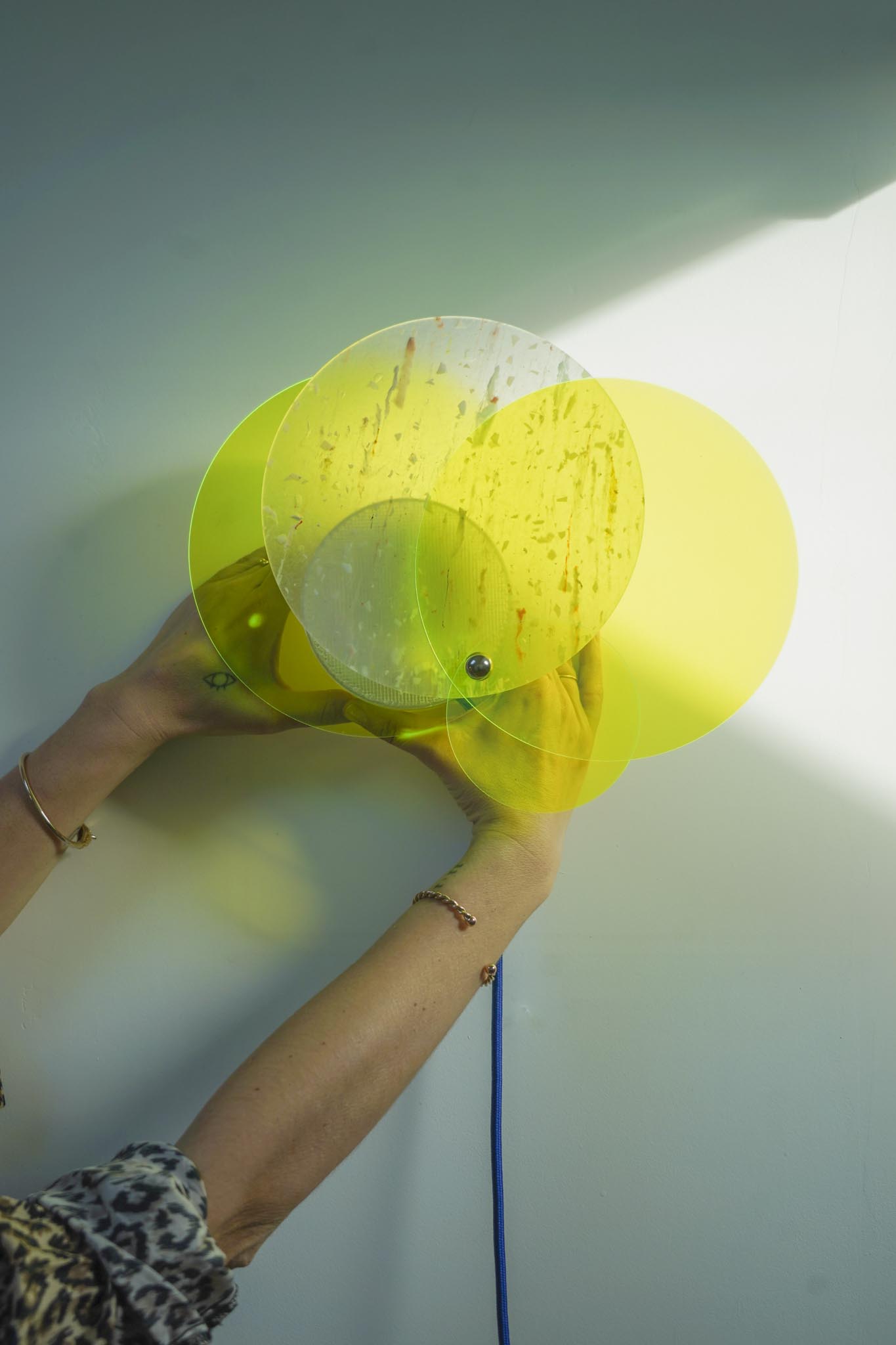 lampe plastique recyclé Rayon Vert studio