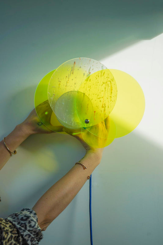 lampe plastique recyclé Rayon Vert studio