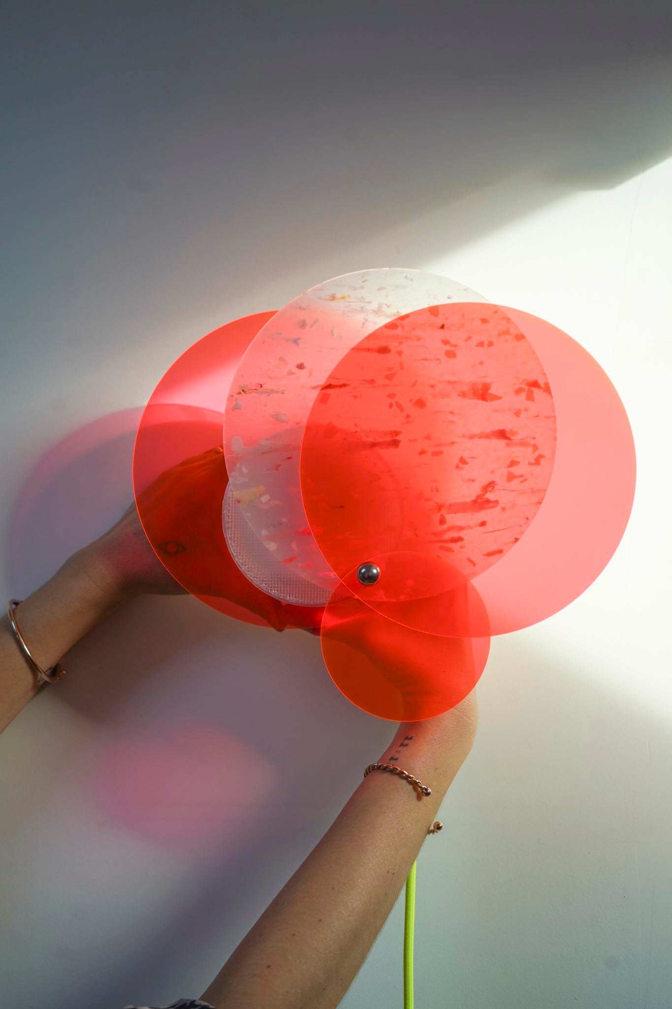 lampe plastique recyclé Rayon Vert studio